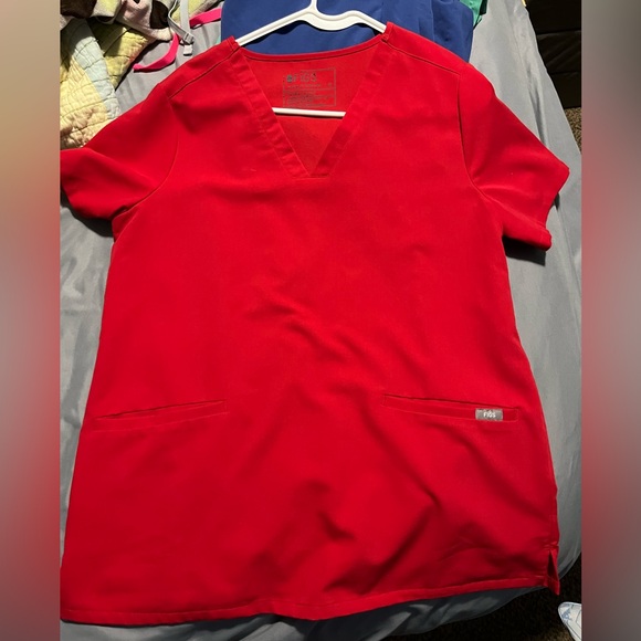 Figs Tops - Figs Two Pocket Womans Scrub Top